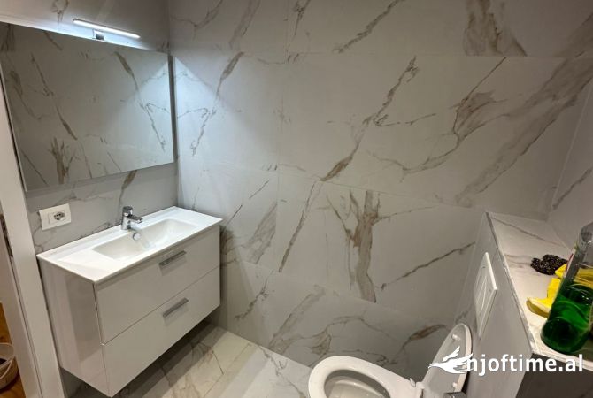 Shtepi me qera Apartament ne Tirane, 1+1, Mobilimi E mobiluar, Pagesa 600  Euro.