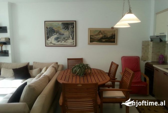 Shtepi ne shitje 1+1 ne Tirane - 102,500 Euro
