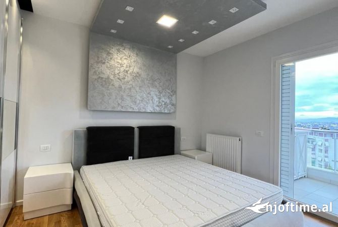 Shtepi ne shitje Apartament ne Tirane, 2+1, Mobilimi E mobiluar, Pagesa 260,000  Euro.