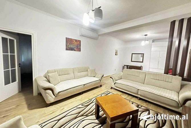 Shtepi ne shitje Apartament ne Tirane, 2+1, Mobilimi E mobiluar, Pagesa 167,500  Euro.