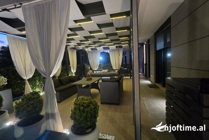 Shtepi me qera Apartament ne Tirane, 2+1, Mobilimi E mobiluar, Pagesa 1,700  Euro.