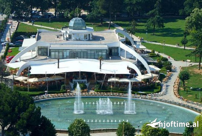 Ambient biznesi ne shitje 2+1 ne Tirane - 360,000 Euro