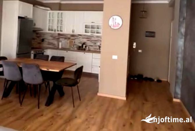Shtepi ne shitje 2+1 ne Tirane - 230,000 Euro