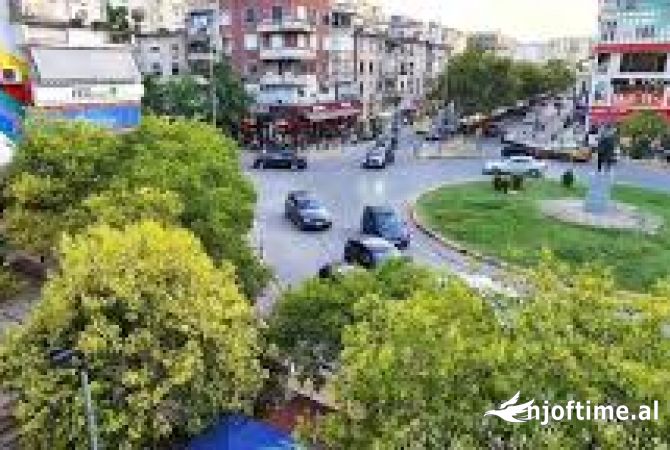 Ambient biznesi ne shitje 1+1 ne Tirane - 640,000 Leke