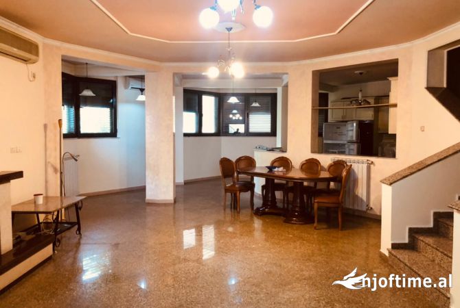 Shtepi me qera Shtepi Private ne Tirane, 6+1, Mobilimi Bosh, pa mobiluar, Pagesa 2,500  Euro.