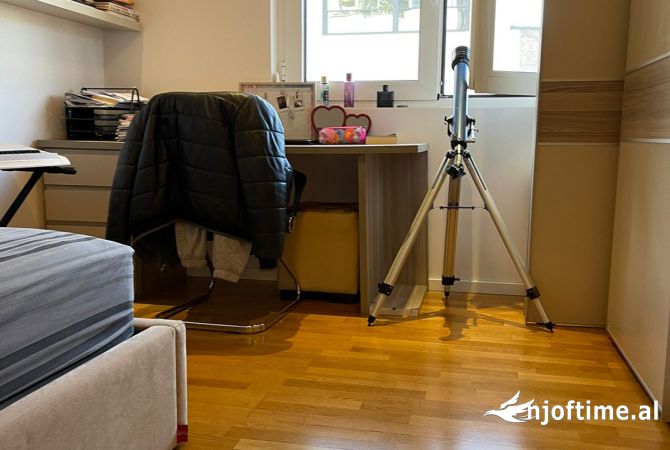 Shtepi ne shitje Apartament ne Tirane, 2+1, Mobilimi E mobiluar, Pagesa 239,000  Euro.