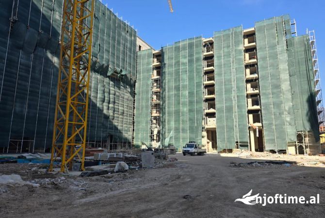 Shtepi ne shitje Apartament ne Tirane, 1+1, Mobilimi Bosh, pa mobiluar, Pagesa 142,000  Euro.