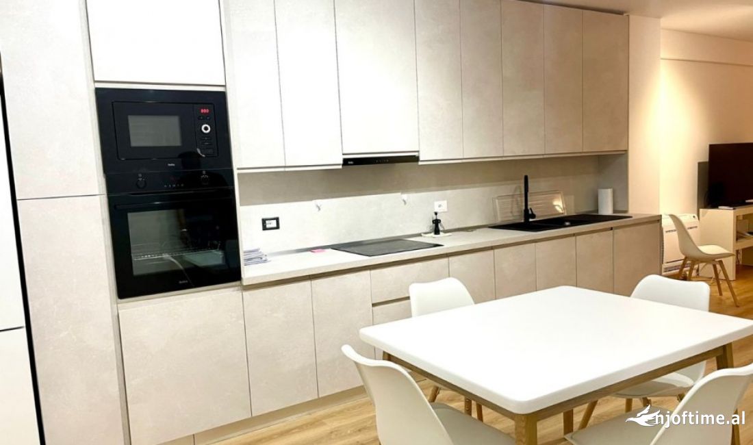 Shtepi me qera Apartament ne Tirane, 2+1, Mobilimi E mobiluar, Pagesa 750  Euro.