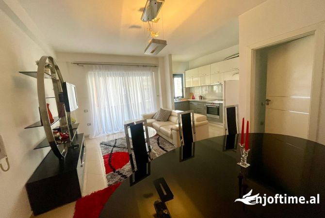 Shtepi me qera 1+1 ne Tirane - 350 Euro