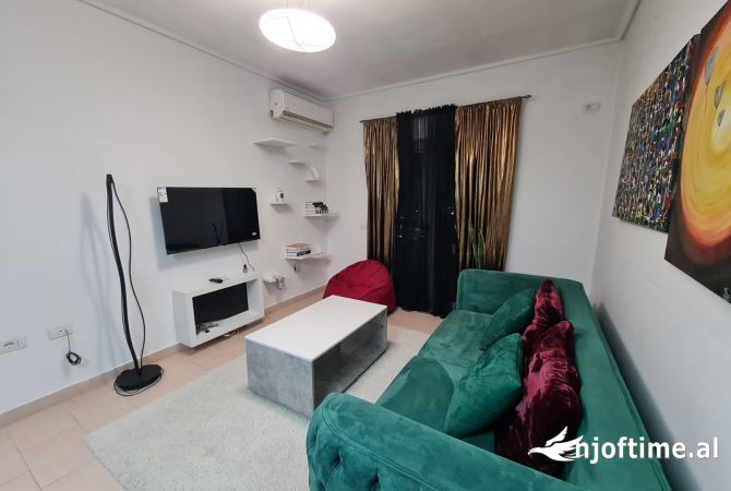 Shtepi me qera 1+1 ne Tirane - 460 Euro