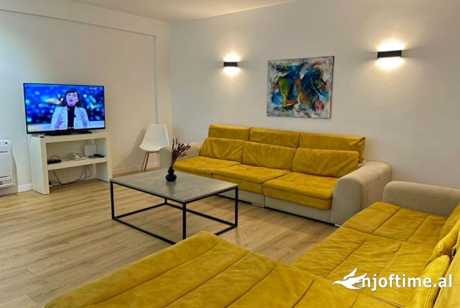 Shtepi me qera Apartament ne Tirane, 2+1, Mobilimi E mobiluar, Pagesa 800  Euro.