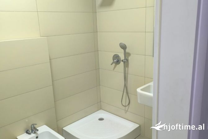 Zyre me qira ne Bllok 1500 Euro