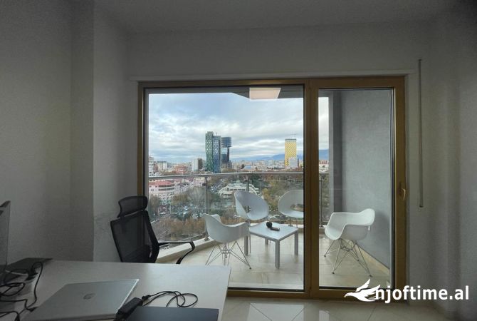 Ambient biznesi me qera 3+1 ne Tirane - 2,600 Euro