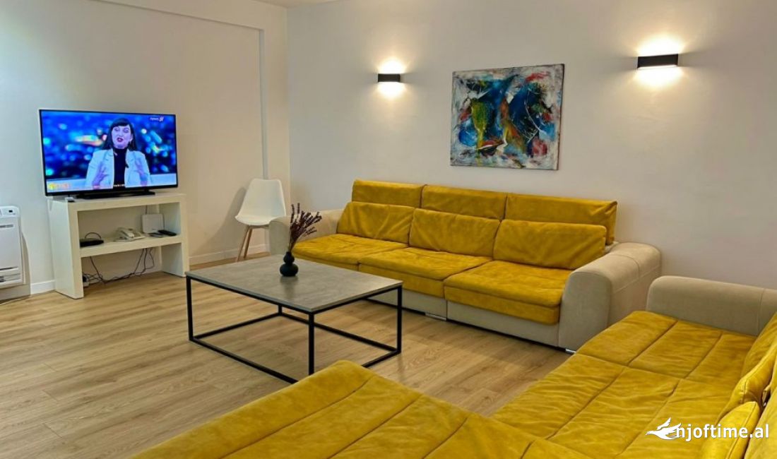 Shtepi me qera Apartament ne Tirane, 2+1, Mobilimi E mobiluar, Pagesa 750  Euro.