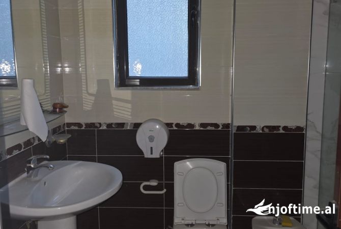 Shtepi ne shitje 3+1 ne Tirane - 330,000 Euro