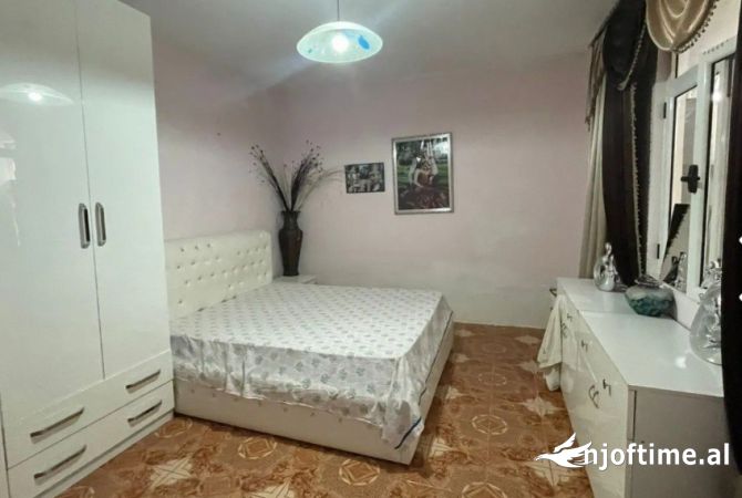 Shtepi ne shitje 1+1 ne Tirane - 134,000 Euro