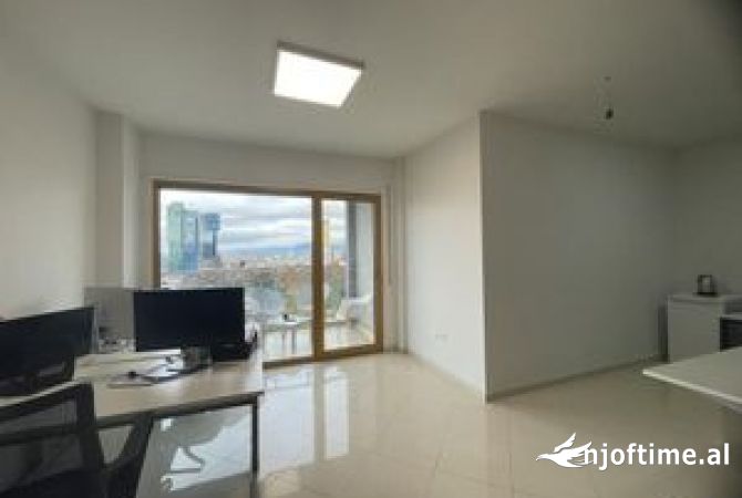 Ambient biznesi me qera 3+1 ne Tirane - 3,000 Euro