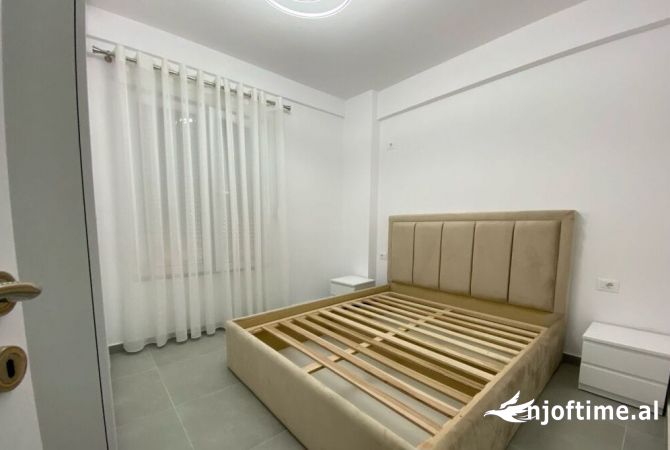 Shtepi me qera 1+1 ne Tirane - 400 Euro