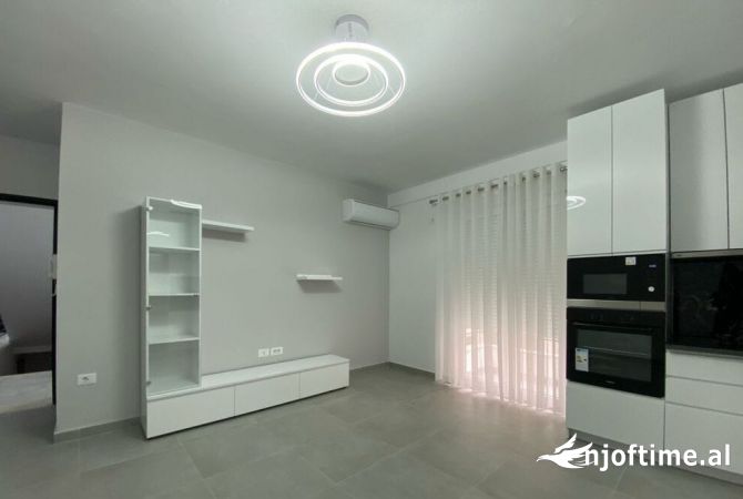 Shtepi me qera 1+1 ne Tirane - 400 Euro