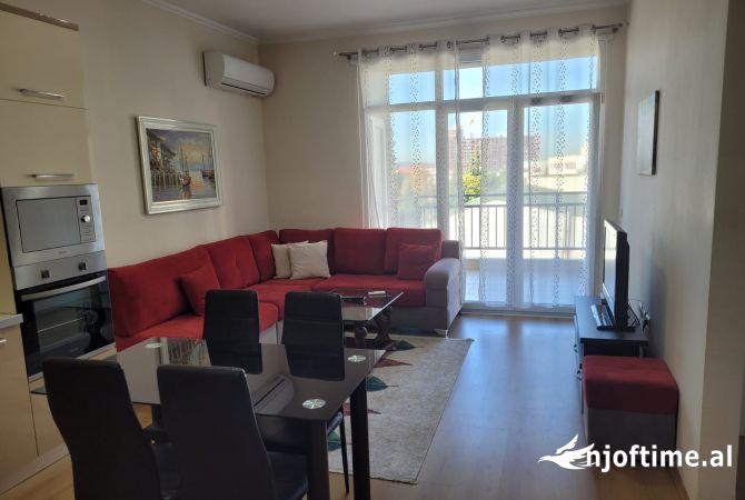 Shtepi me qera 2+1 ne Tirane - 600 Euro