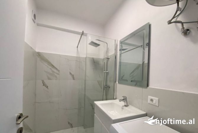 Shtepi me qera 2+1 ne Tirane - 500 Euro
