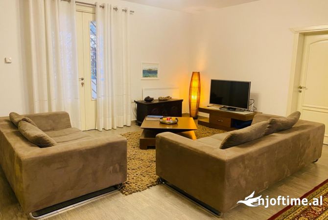 Shtepi ne shitje 2+1 ne Tirane - 258,000 Euro