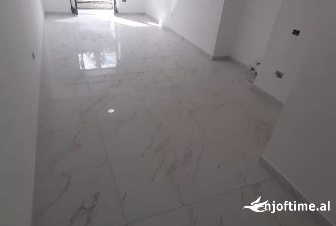 Ambient biznesi ne shitje 1+1 ne Tirane - 117,000 Euro