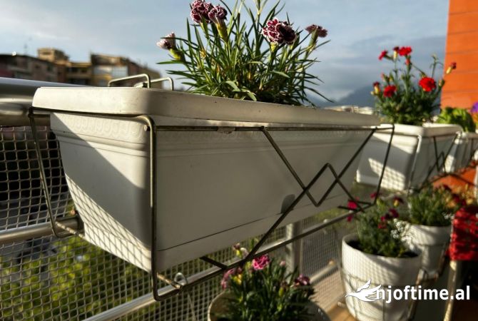 Shtepi ne shitje Apartament ne Tirane, 1+1, Mobilimi E mobiluar, Pagesa 197,000  Euro.