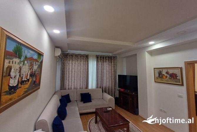 Shtepi me qera 1+1 ne Tirane - 700 Euro