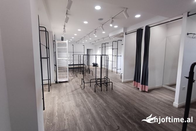 Business Property in Sale 1+1 in Tirana - 1,100,000 Euro