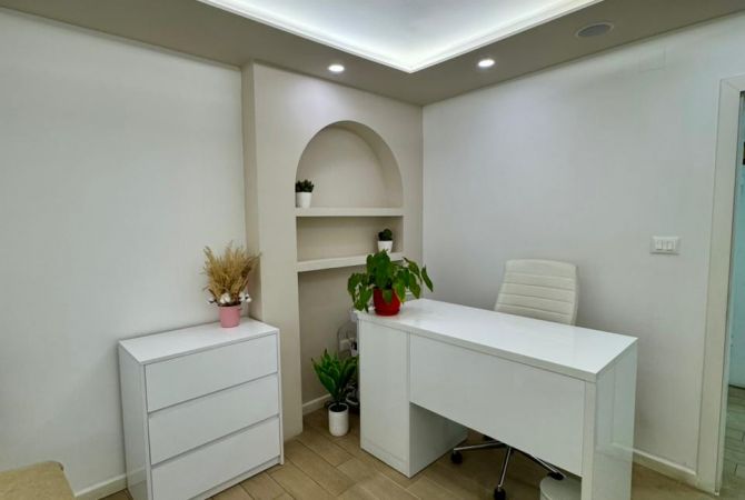 Ambient biznesi me qera 1+1 ne Tirane - 750 Euro