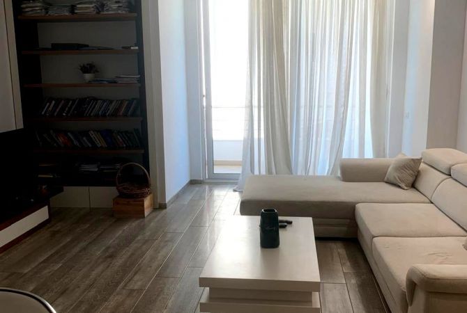 Shtepi me qera 2+1 ne Tirane - 550 Euro