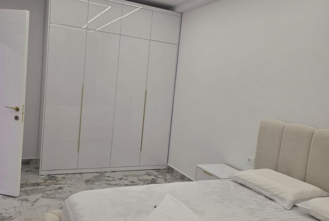 Shtepi me qera Apartament ne Tirane, 1+1, Mobilimi E mobiluar, Pagesa 500  Euro.