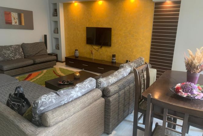 Shtepi me qera 2+1 ne Tirane - 650 Euro