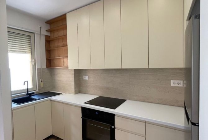 Shtepi me qera 3+1 ne Tirane - 950 Euro