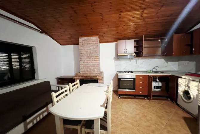Shtepi ne shitje 5+1 ne Tirane - 320,000 Euro