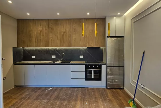 Shtepi me qera Apartament ne Tirane, 2+1, Mobilimi E mobiluar, Pagesa 1,000  Euro.