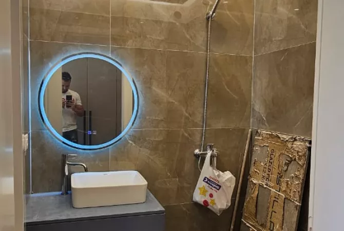 Shtepi me qera Apartament ne Tirane, 2+1, Mobilimi E mobiluar, Pagesa 1,000  Euro.