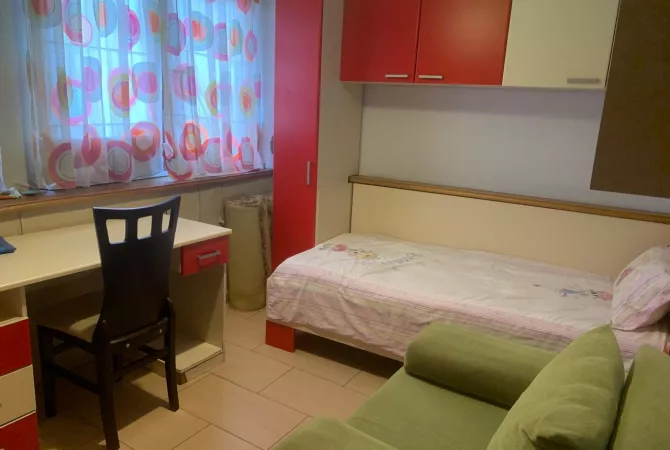 Shtepi me qera 2+1 ne Tirane - 600 Euro