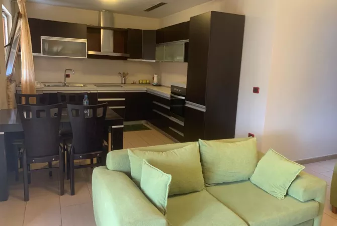 Shtepi me qera 2+1 ne Tirane - 600 Euro