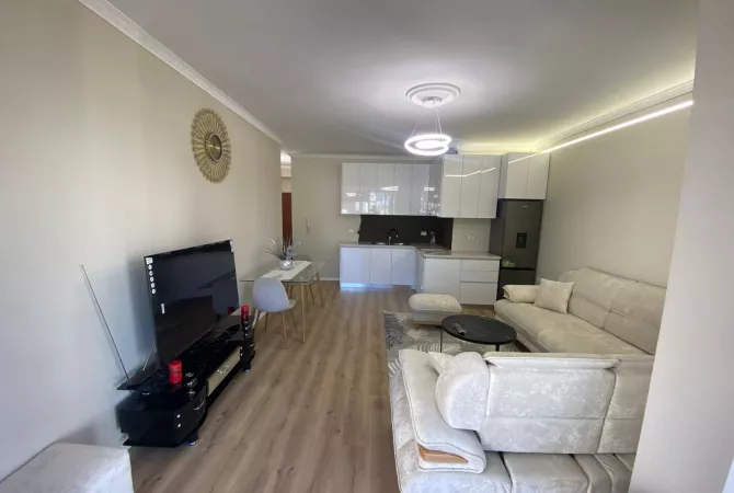 Shtepi me qera 1+1 ne Tirane - 700 Euro