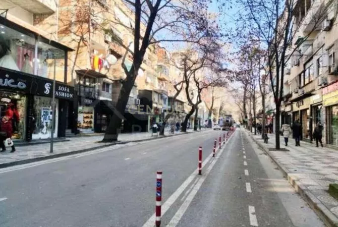 Business Property in Sale 1+1 in Tirana - 650,000 Euro
