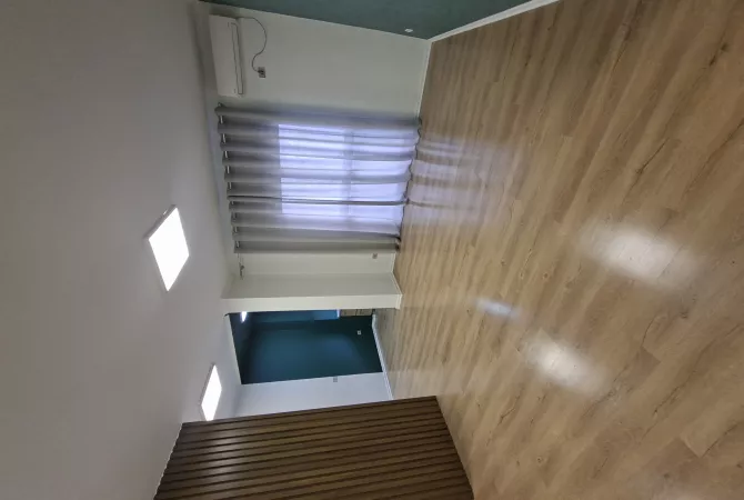 Ambient biznesi me qera 3+1 ne Tirane - 800 Euro
