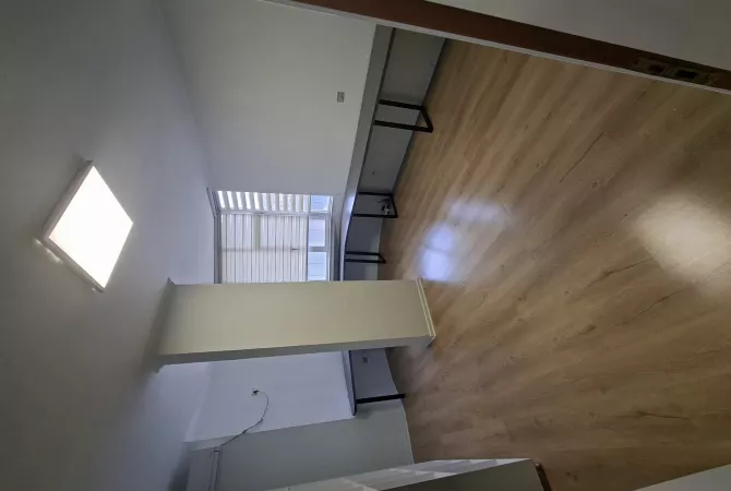 AMBIENT 1+1 ME QIRA PER ZYRA SHESHI WILLSON