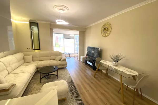 Shtepi me qera Apartament ne Tirane, 1+1, Mobilimi E mobiluar, Pagesa 650  Euro.