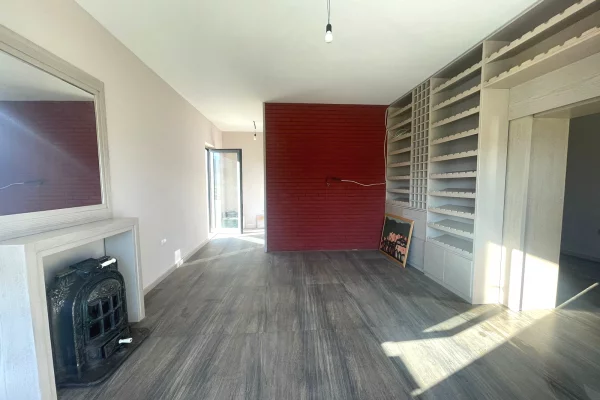 Shtepi ne shitje 3+1 ne Tirane - 396,000 Euro