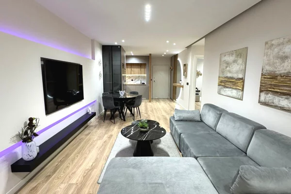 Shtepi me qera Apartament ne Tirane, 2+1, Mobilimi E mobiluar, Pagesa 1,500  Euro.