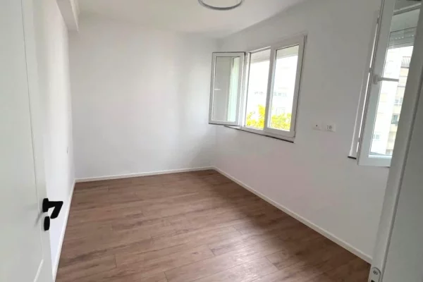Shtepi ne shitje 1+1 ne Tirane - 102,000 Euro