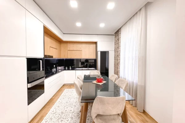Shtepi ne shitje 3+1 ne Tirane - 250,000 Euro