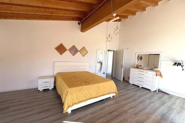 Shtepi ne shitje 5+1 ne Tirane - 599,000 Euro